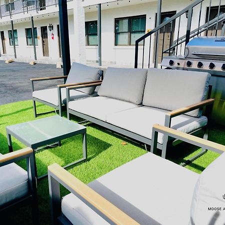 The Moose #6 - Modern Luxe Studio With Free Parking & King Bed Memphis Buitenkant foto